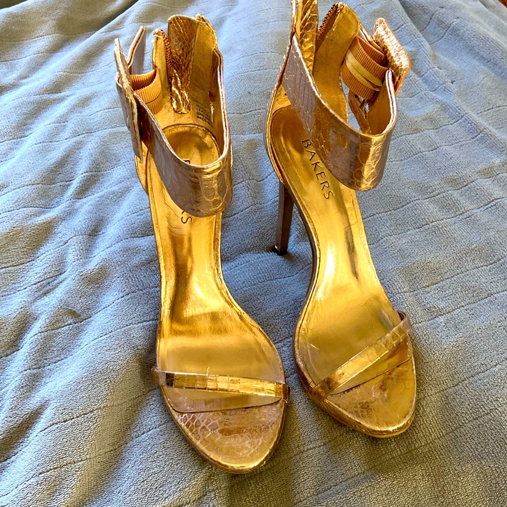 Bakers rose gold two strap high heels size 7 1/2